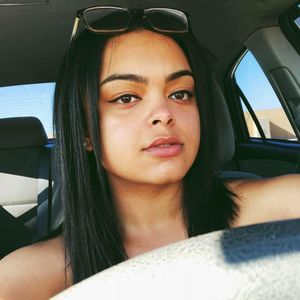 Meet your Posher, Adjani